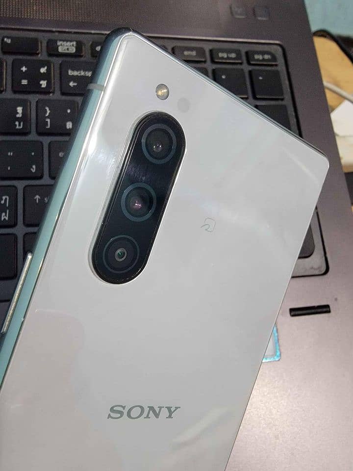 Sony Experia 5 10 out of 10 (Official PTA Set) 3