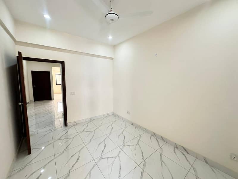 A 1400 Square Feet Flat Has Landed On Market In DHA Phase 5 Of Karachi 5