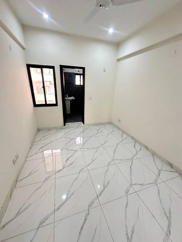A 1400 Square Feet Flat Has Landed On Market In DHA Phase 5 Of Karachi 0
