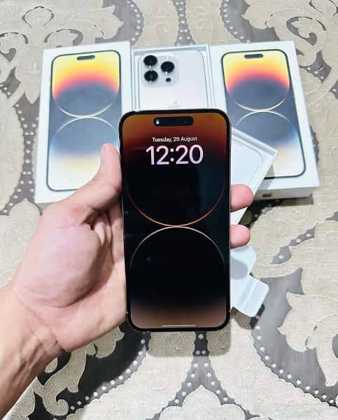 iphone 14 pro max Non PTA 03073909212 WhatsApp number 2