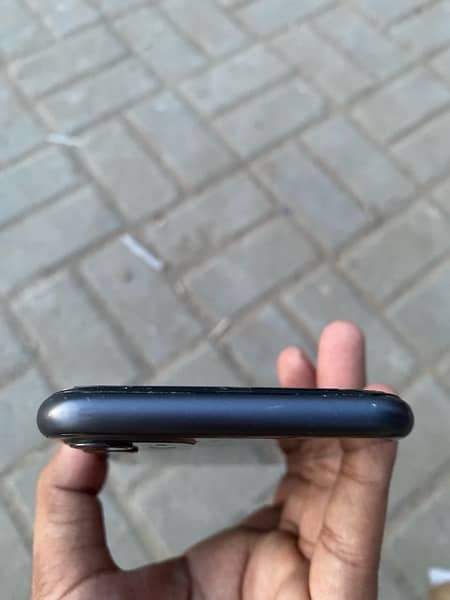 iphone 11 for sale none pta 5
