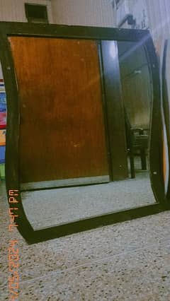 6 salon large mirrors in a very gOod condition 0