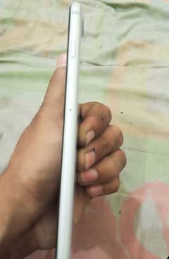 iPhone 7plus 10 by 9 condition no pata battay health 69 hai