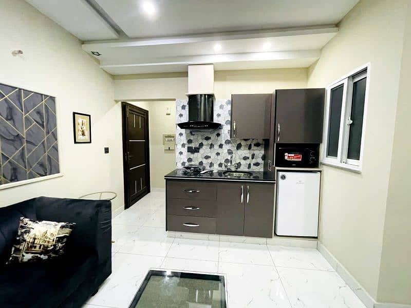 One bed room luxury apartments for daily basis . 4