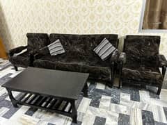5 seater (3+1+1) sofa and coffee table