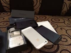 iPhone 5s/64 GB PTA approved 0328=4592=448 my WhatsApp
