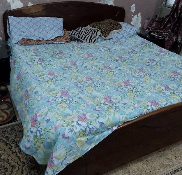 Double bed,Almirah, 1