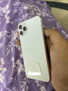 iphone 11 pro 256gb Pta approved 0