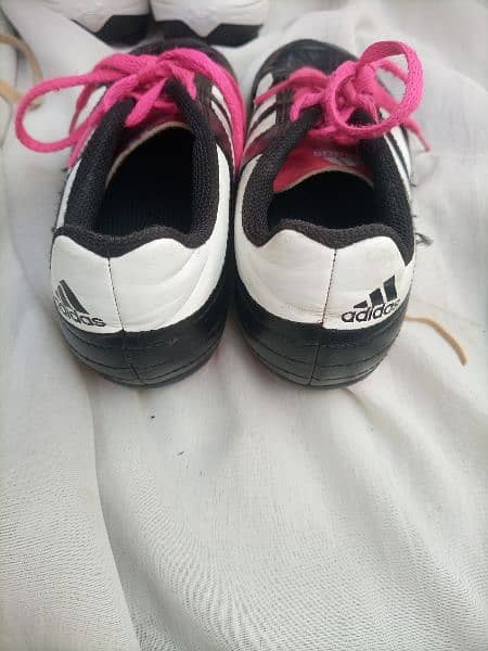 Kids Sports shoes available 16