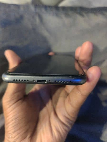 Apple Iphone 11 64 GB | Factory Unlocked 4