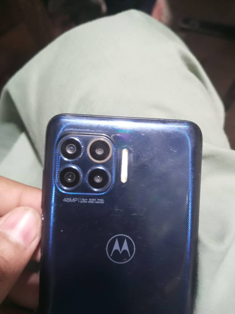 Motorola One 5g UW 4/128 6
