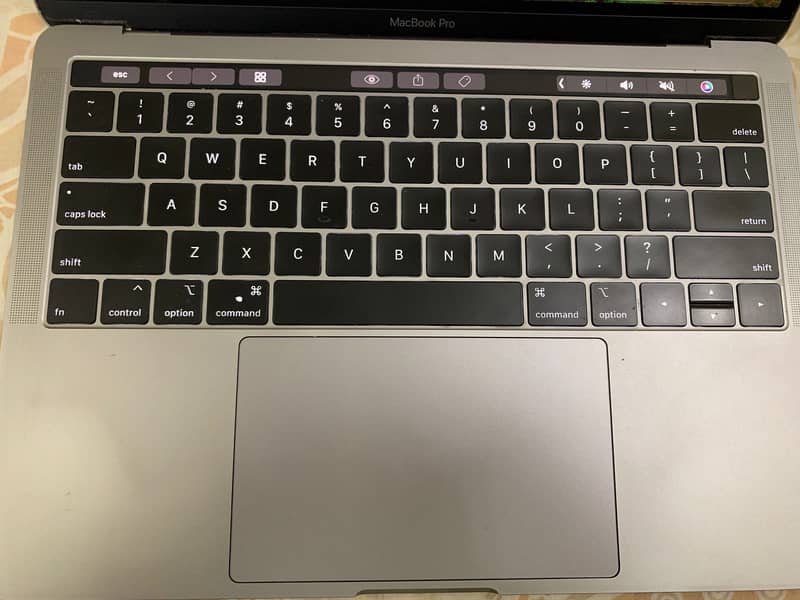 MacBook Pro 2019 - 13inch - i5 quadcore - 8gb 128gb 3