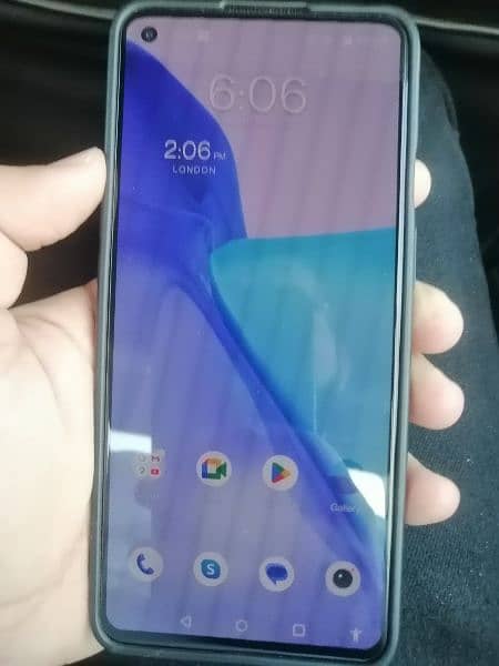 almost brand new one plus 9 10/10 condition 4