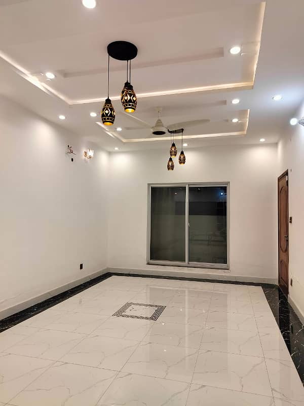 5 Marla Upper portion for rent in CC Block Bahria town Lahore 19
