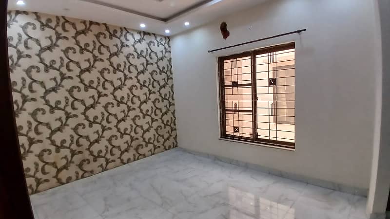 5 Marla House for sale in sector D Bahria Town Lahore 1