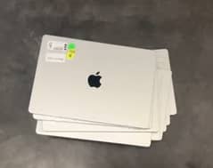 Apple Macbook pro 14” M1 MKGP3