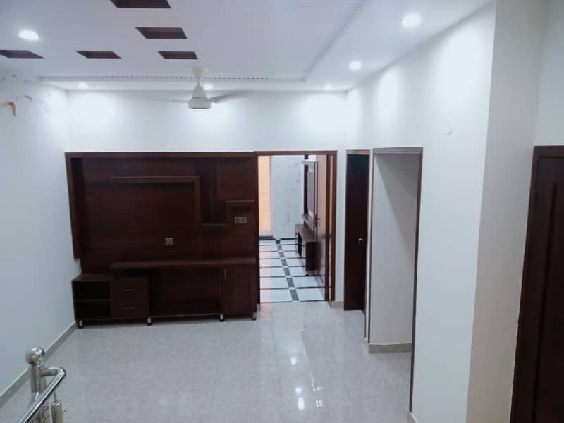 5 Marla House on Beautiful Location For Rent in Bahria Town Lahore 3