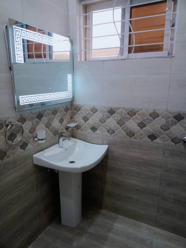 5 Marla House on Beautiful Location For Rent in Bahria Town Lahore 7