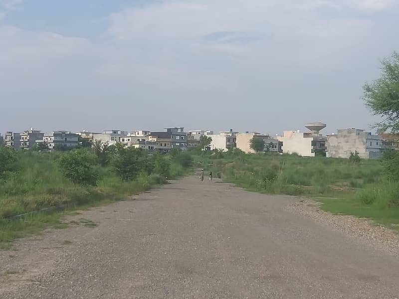 400 Sq Yard Commercial Plot In Tauseef Commercial Jinnah Garden 4