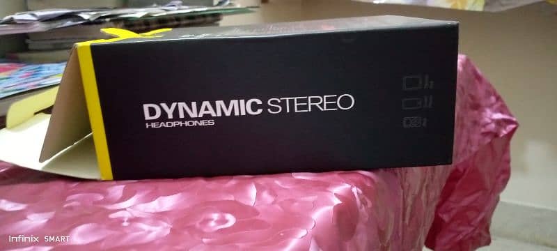 Dynamic Stereo Headphones 2