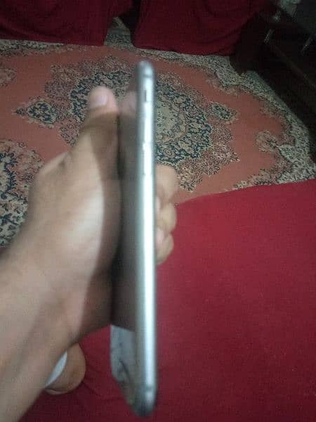 iPhone 6 PtA approved. . . good condition with box 3