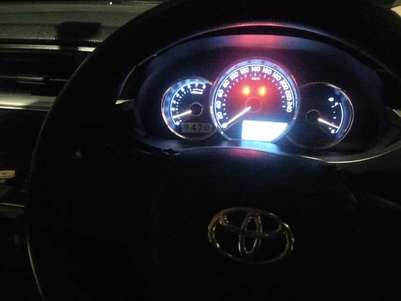 Toyota GLI 2017 model 7