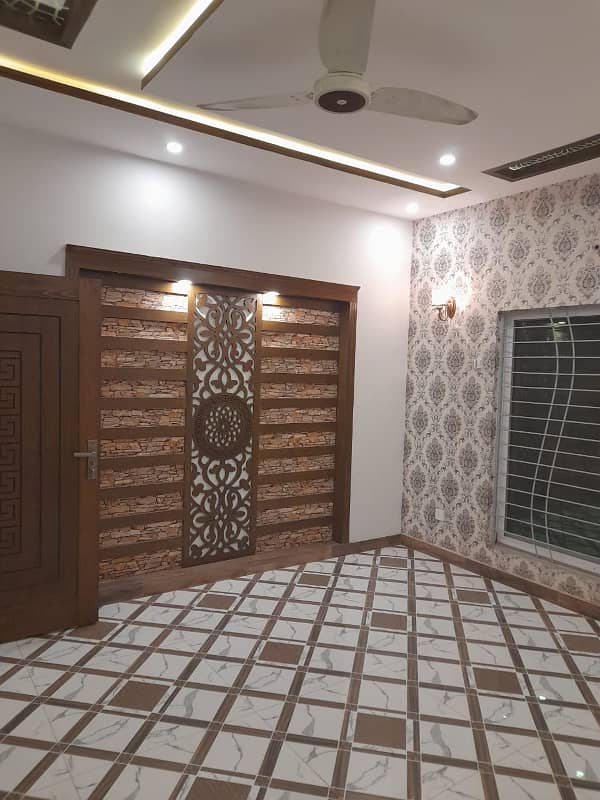 10 Marla Lower Portion on Beautiful Location For Rent in Bahria Town Lahore 8