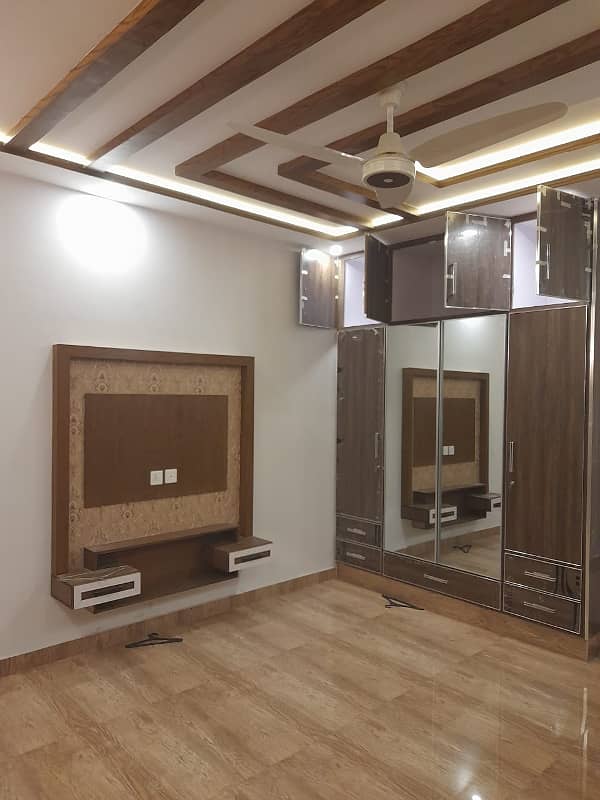 10 Marla Lower Portion on Beautiful Location For Rent in Bahria Town Lahore 21
