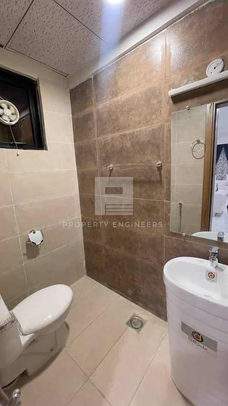 3 Bed Luxury Furnished Apartment with Servent Room 4