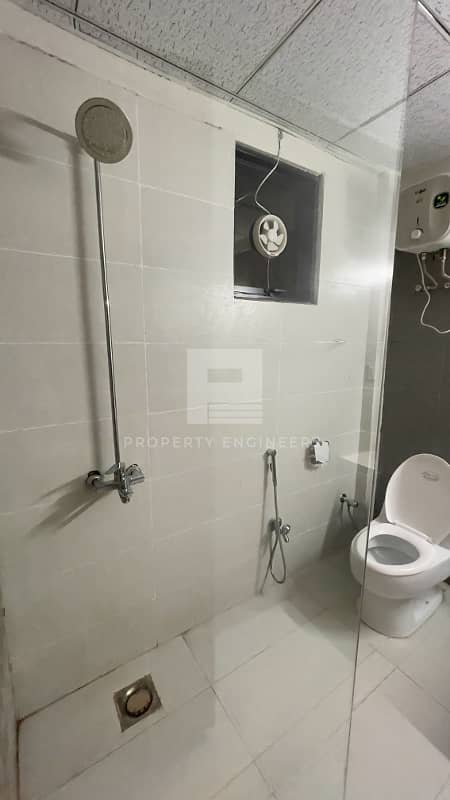 3 Bed Luxury Furnished Apartment with Servent Room 25