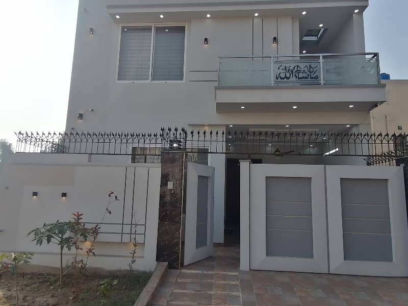 House For sale Situated In Citi Housing Society 5