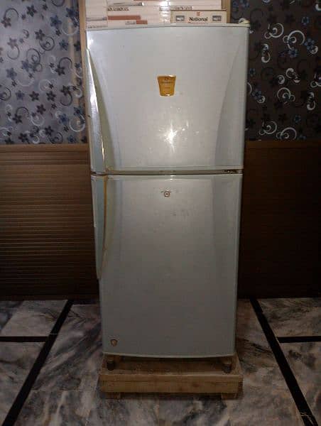 Dawlance mini fridge 1