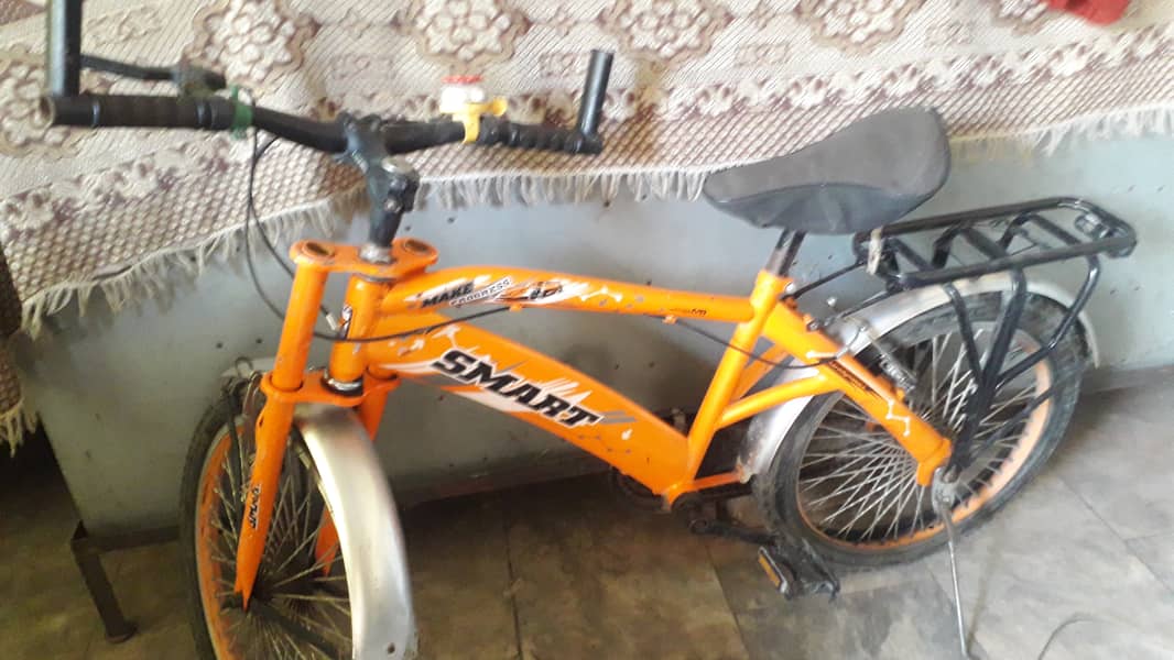 F 16 bicycle in good condition 2