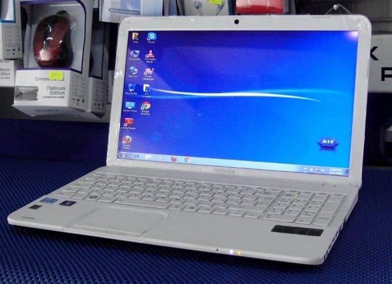 toshiba satellite c850 laptop 1