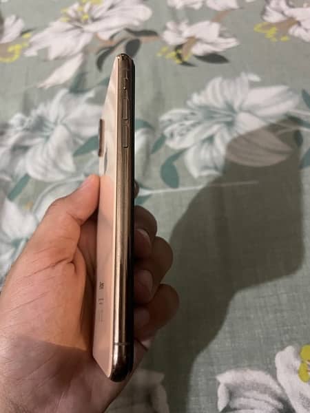 Iphone Xs 256gb pta approved 5
