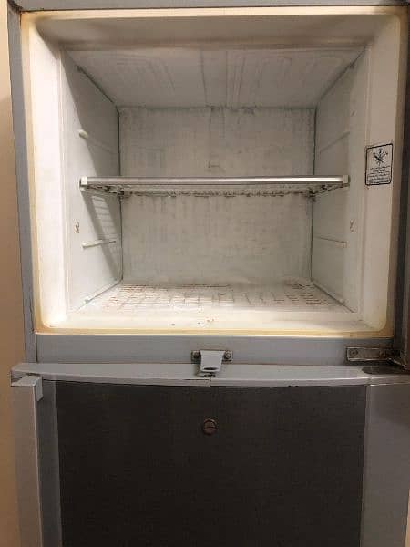 Dawlance Refrigerator for sale. 4