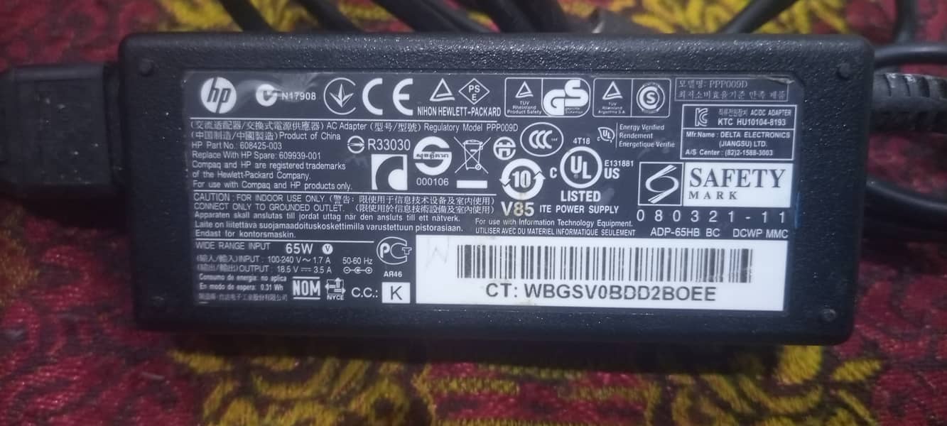 Laptop Charger HP Almost New 2