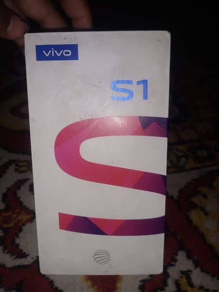 vivo s1 pta approved 10/10 condition 4 rom 128 gb box and charger 3