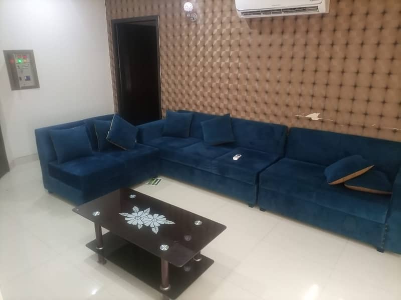 Perday 1Bed Luxury Furnished Flat Available on daily basis,short time and weekly / monthly in Bahria town Lahore 3