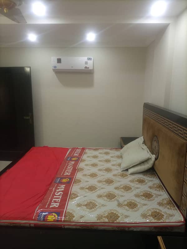 Perday 1Bed Luxury Furnished Flat Available on daily basis,short time and weekly / monthly in Bahria town Lahore 4