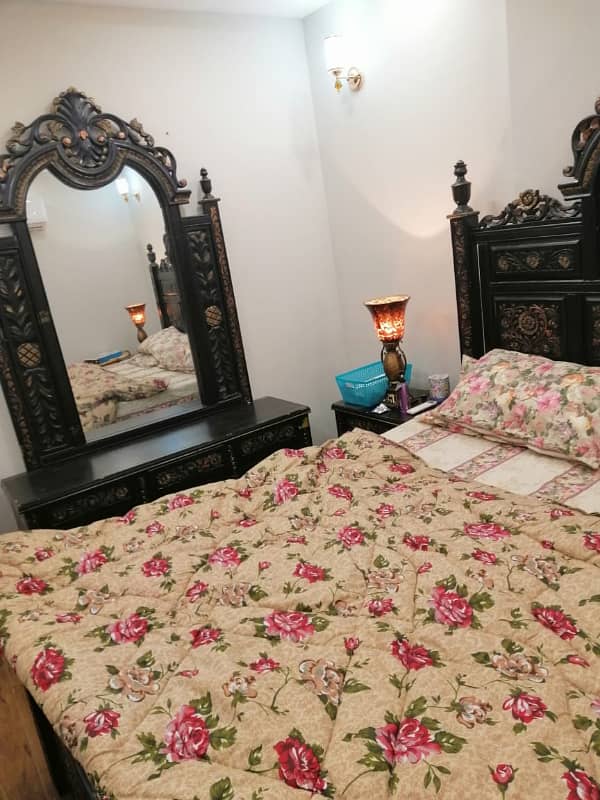 1 BED BRAND NEW FULL FURNISHED FULL LUXURY IDEAL EXCELLENT FLAT FOR RENT IN BAHRIA TOWN LAHORE 5