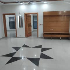 10 MARLA BRAND NEW EXCELLENT CONDITION IDEAL GOOD FULL HOUSE FOR RENT IN QUAID BLOCK BAHRIA TOWN LAHORE