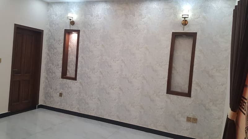 10 MARLA BRAND NEW EXCELLENT CONDITION IDEAL GOOD FULL HOUSE FOR RENT IN QUAID BLOCK BAHRIA TOWN LAHORE 10
