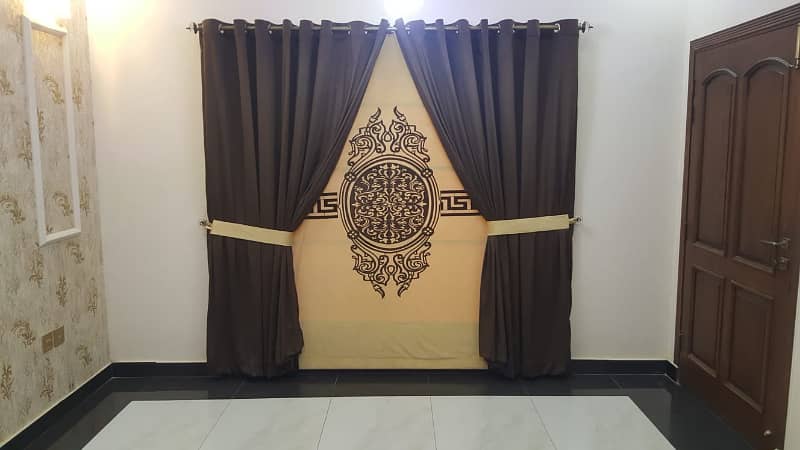 10 MARLA BRAND NEW EXCELLENT CONDITION IDEAL GOOD FULL HOUSE FOR RENT IN QUAID BLOCK BAHRIA TOWN LAHORE 23