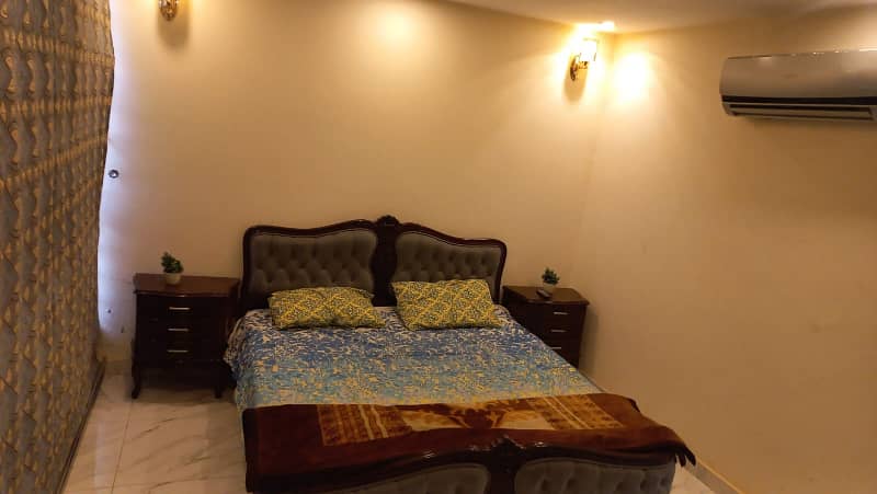 1 BED FULL FURNSIHED FULLY LUXURY BRAND NEW EXCELLENT GOOD FLAT FOR RENT IN BAHRIA TOWN LAHORE 5