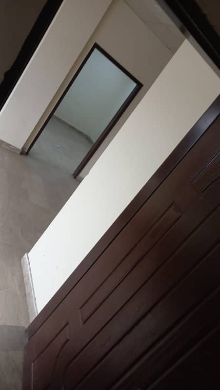 1 BED LIKE A BRAND NEW GOOD EXCELLENT CONDITION FLAT FOR RENT IN SECTER B BAHRIA TOWN LAHORE 1