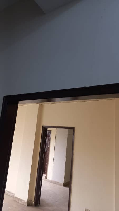 1 BED LIKE A BRAND NEW GOOD EXCELLENT CONDITION FLAT FOR RENT IN SECTER B BAHRIA TOWN LAHORE 24