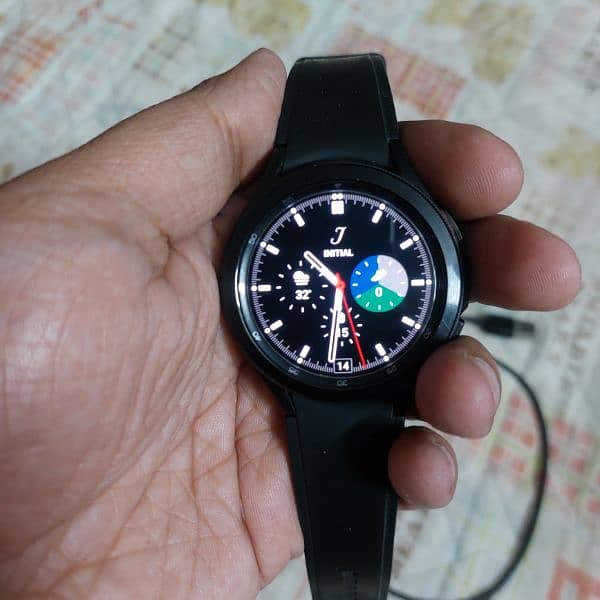 Samsung Galaxy watch 4 Classic 1