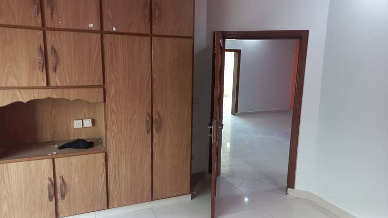 UPPER PORTION OF 10 MARLA LOWER LOCKED IDEAL BRAND NEW CONDITION GOOD HOUSE FOR RENT IN IQBAL BLOCK BAHRIA TOWN LAHORE 20