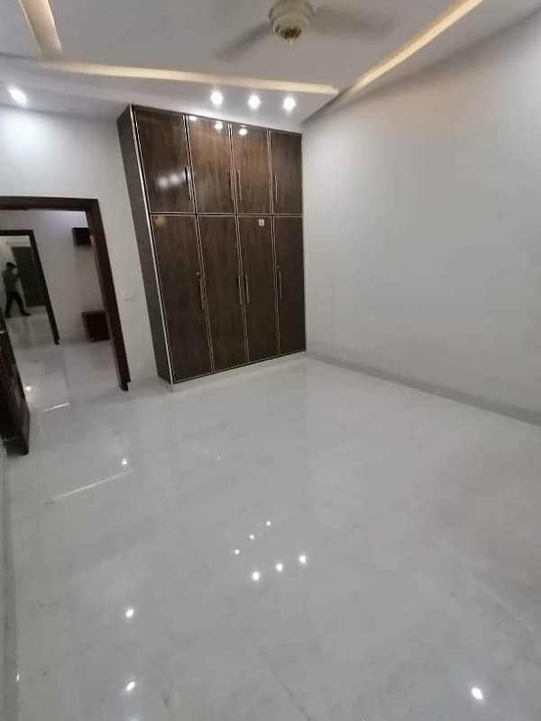 5 MARLA BRAND NEW LUXURY EXCELLENT CONDITION GOOD FULL HOUSE FOR RENT IN BB BLOCK BAHRIA TOWN LAHORE 7